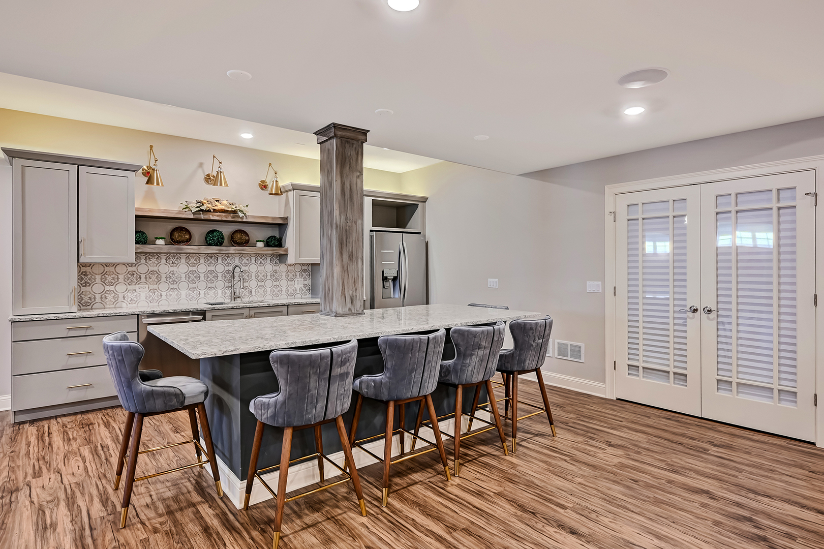 1137 N ITASCA Road