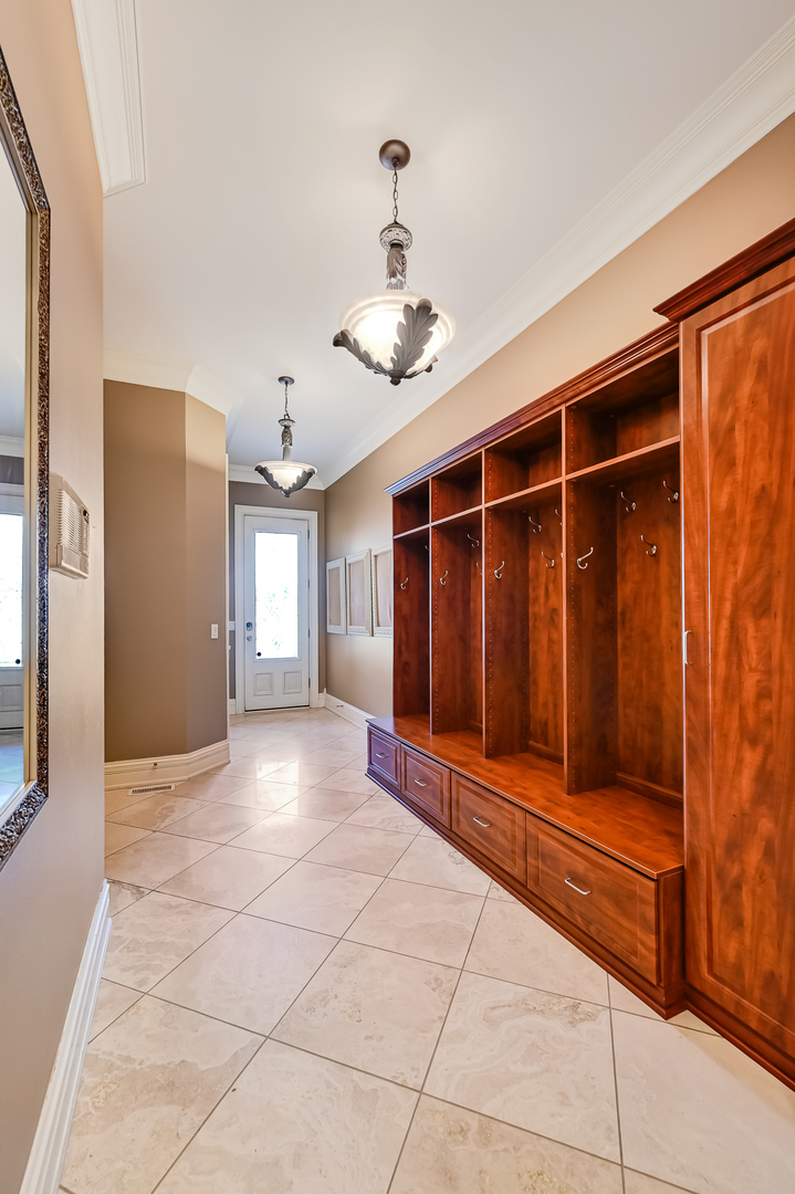1137 N ITASCA Road