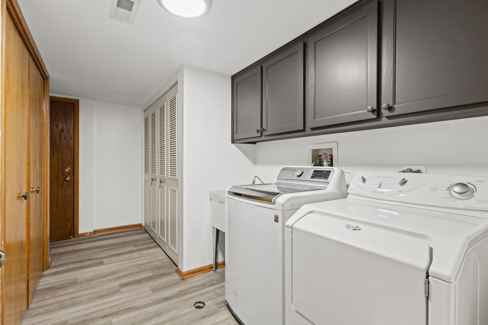 7978 S Garfield Avenue Unit: 206