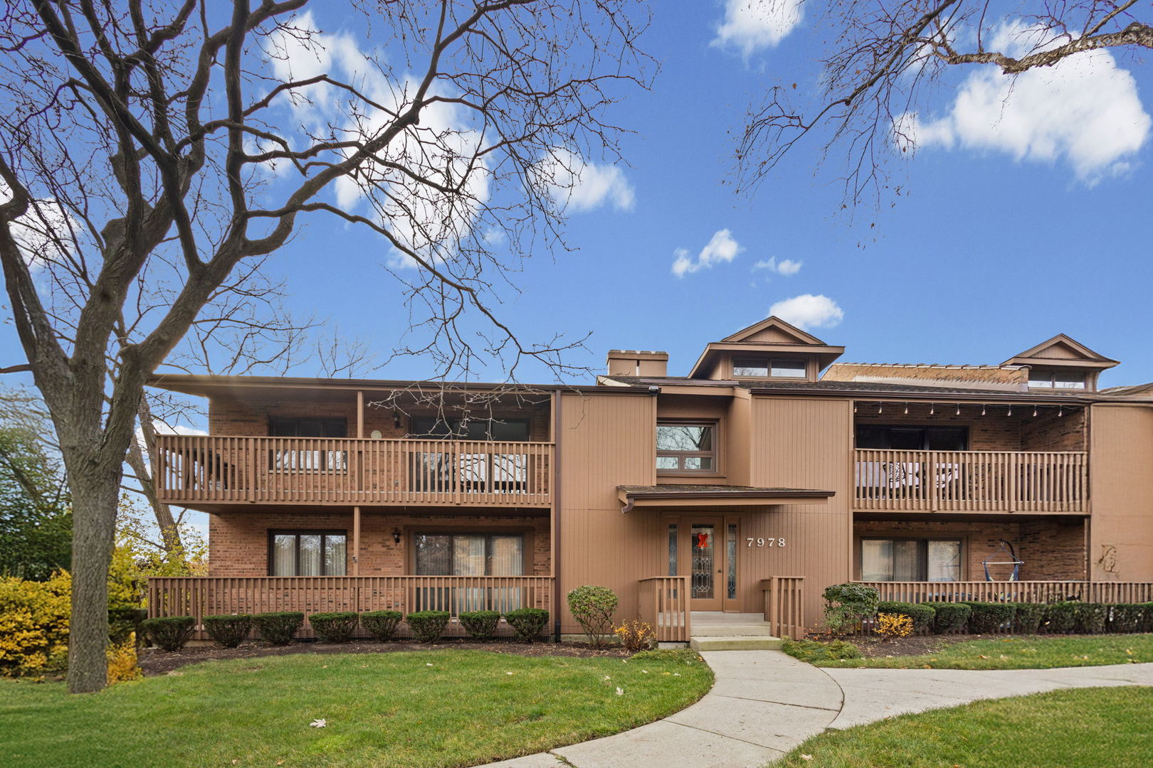 7978 S Garfield Avenue Unit: 206