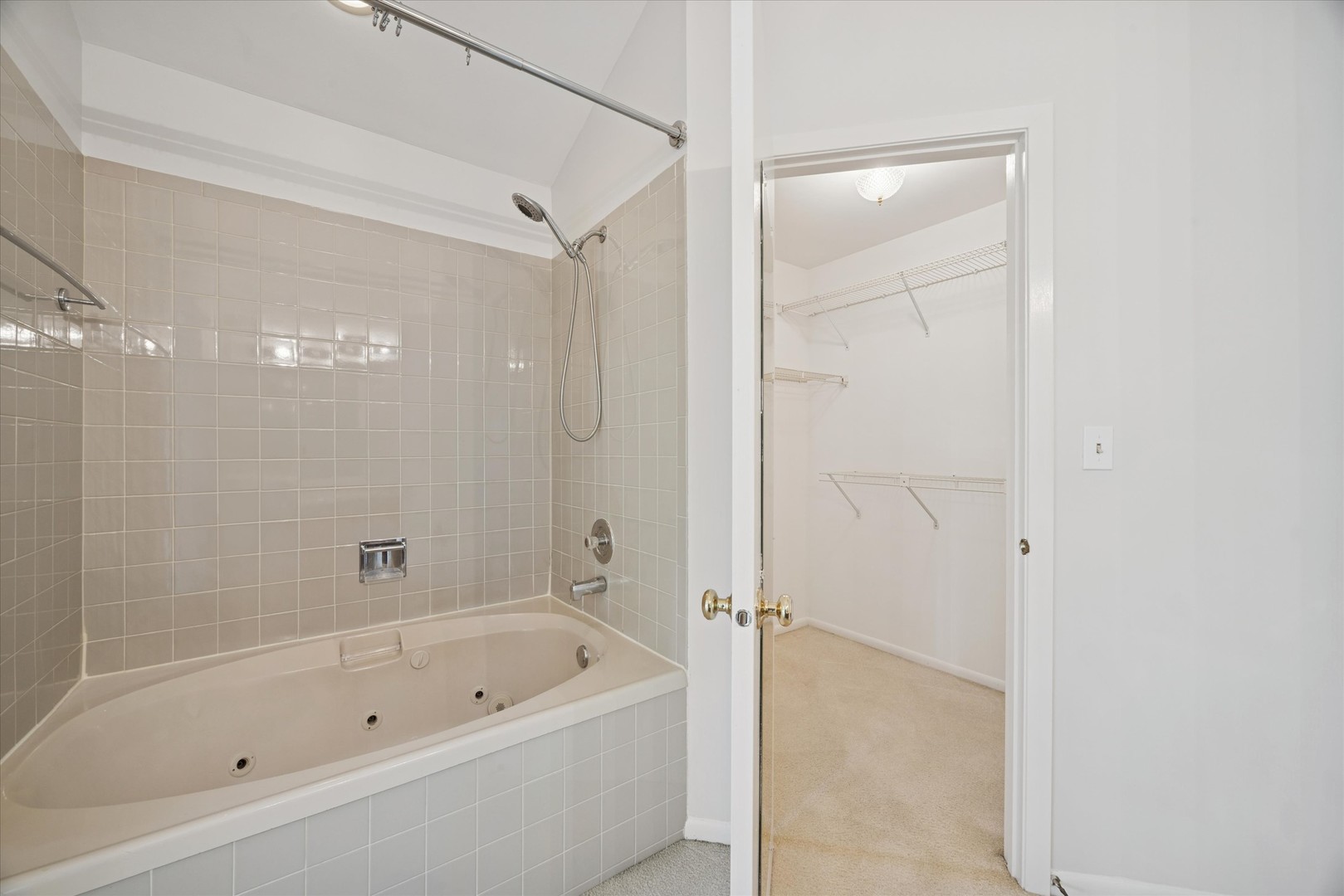 8032 Wildwood Lane