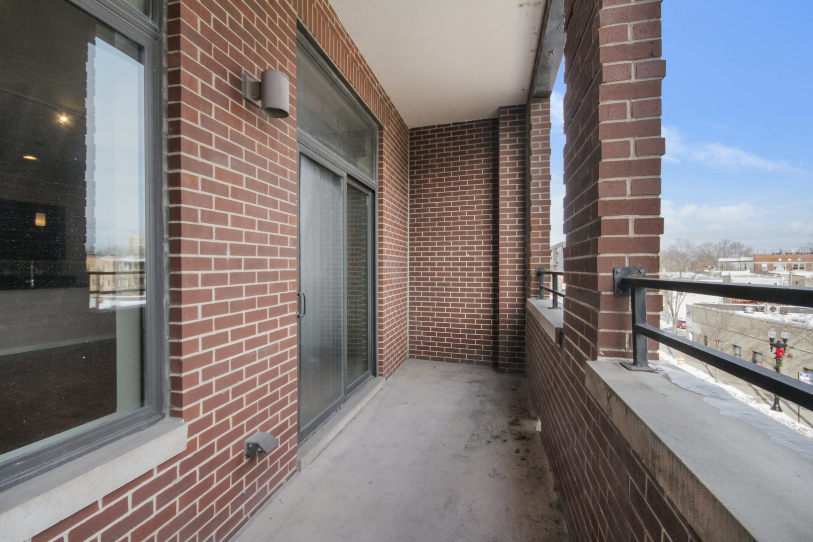 4420 N Clark Street Unit: 301