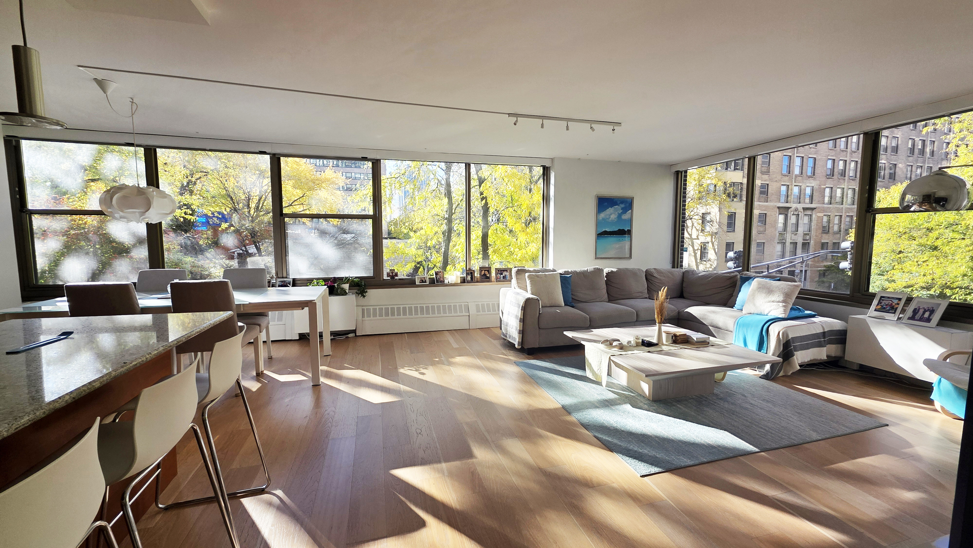 360 W Wellington Avenue Unit: 2B