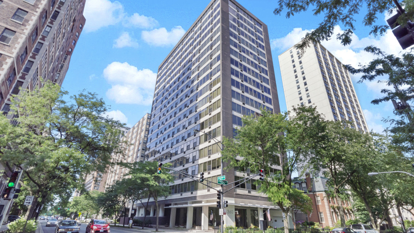 360 W Wellington Avenue Unit: 2B