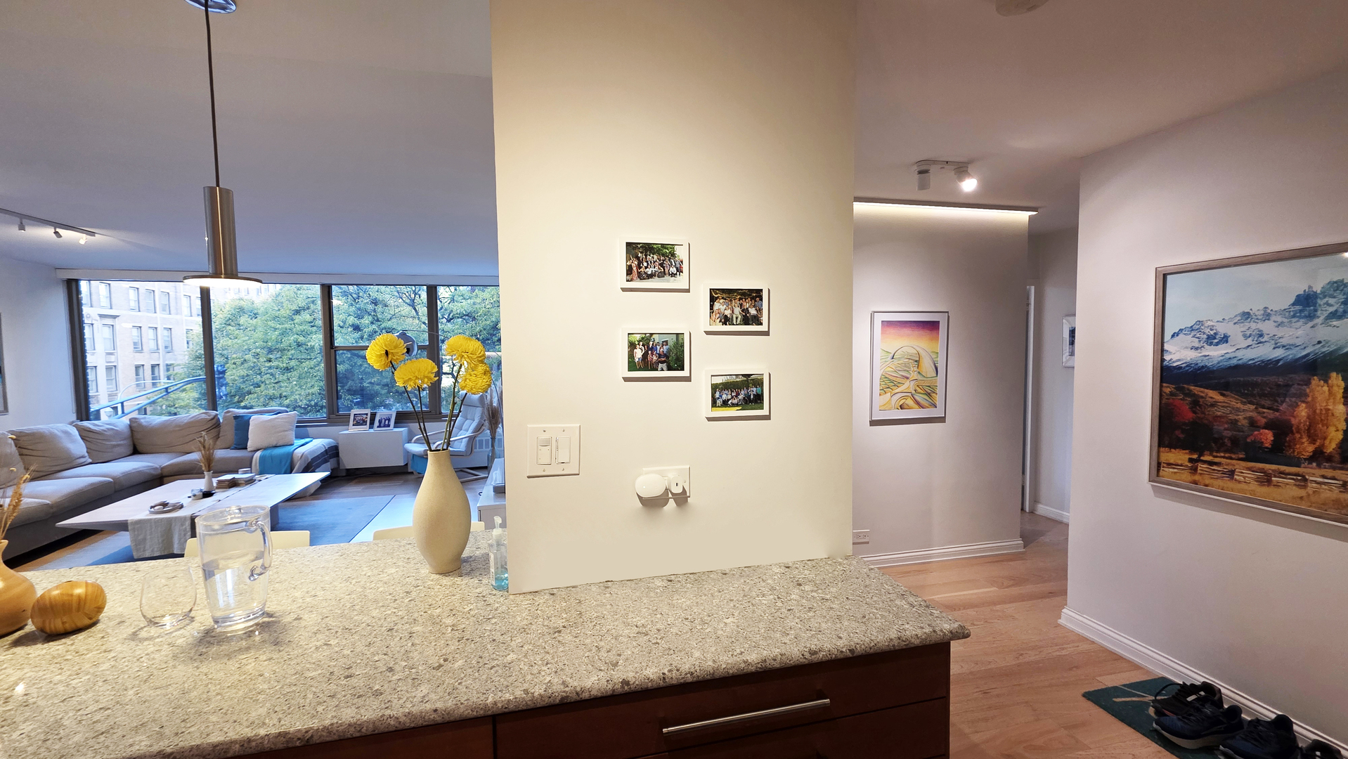 360 W Wellington Avenue Unit: 2B