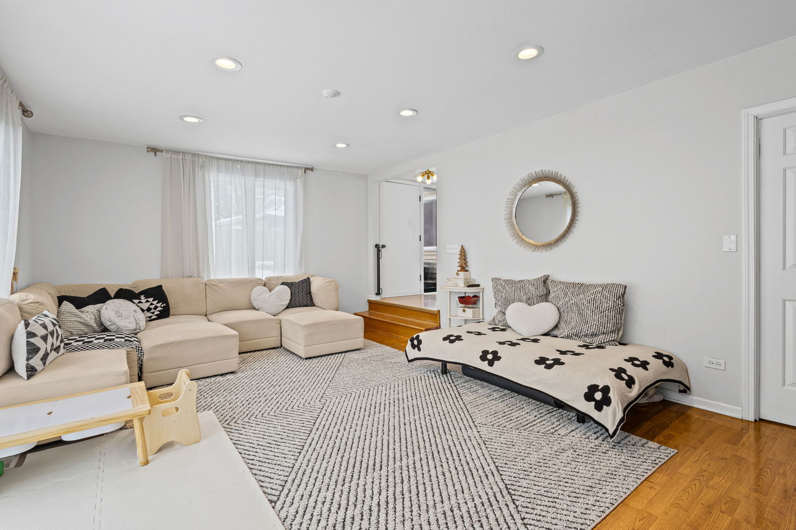 42 W Taylor Road