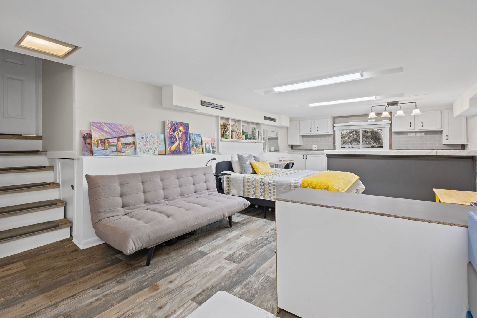 42 W Taylor Road