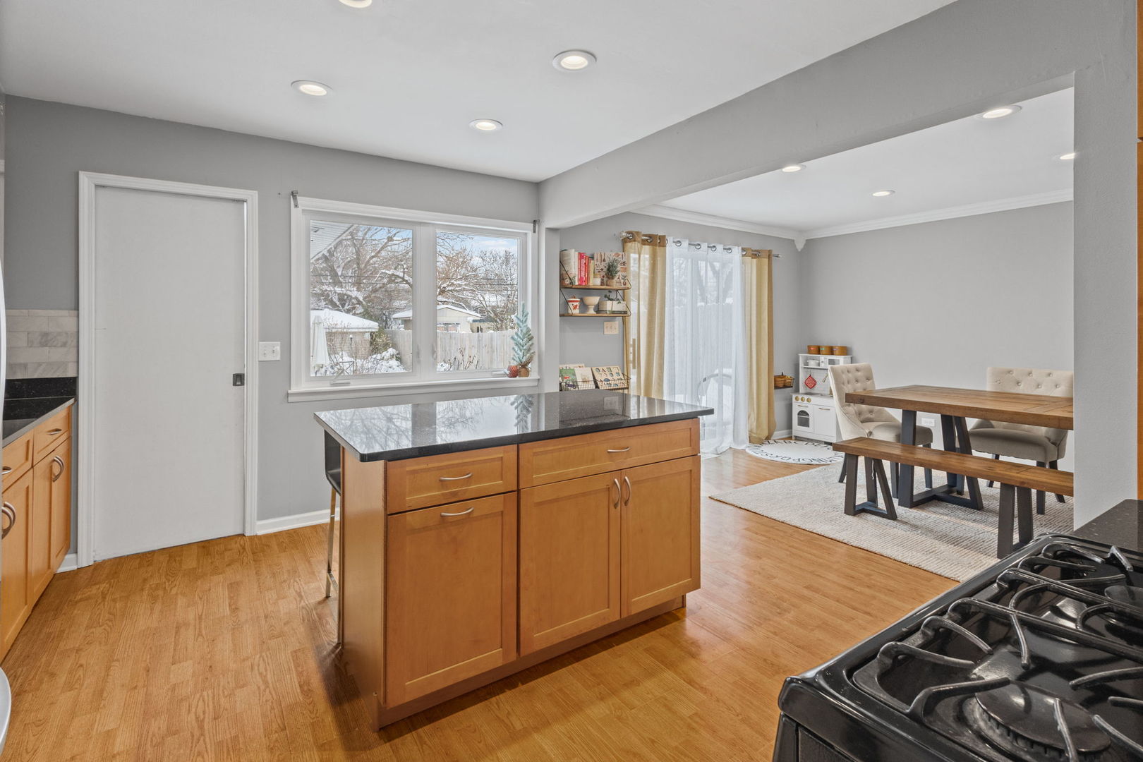 42 W Taylor Road
