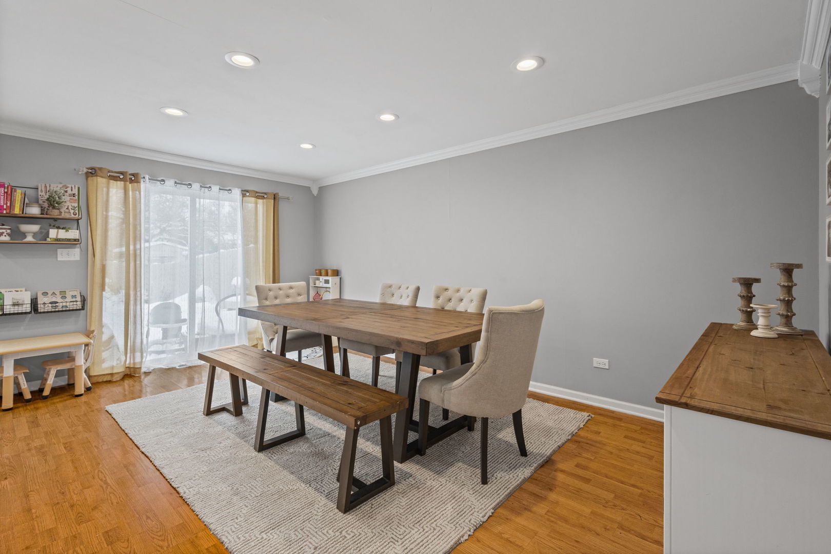 42 W Taylor Road