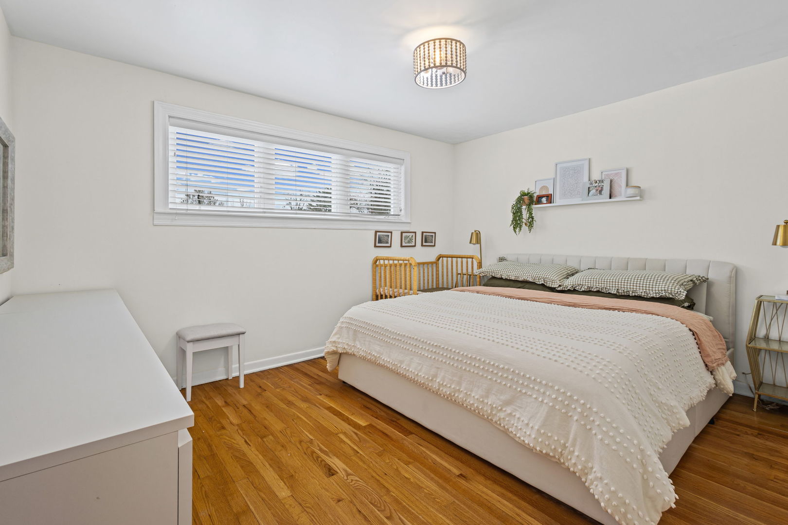 42 W Taylor Road