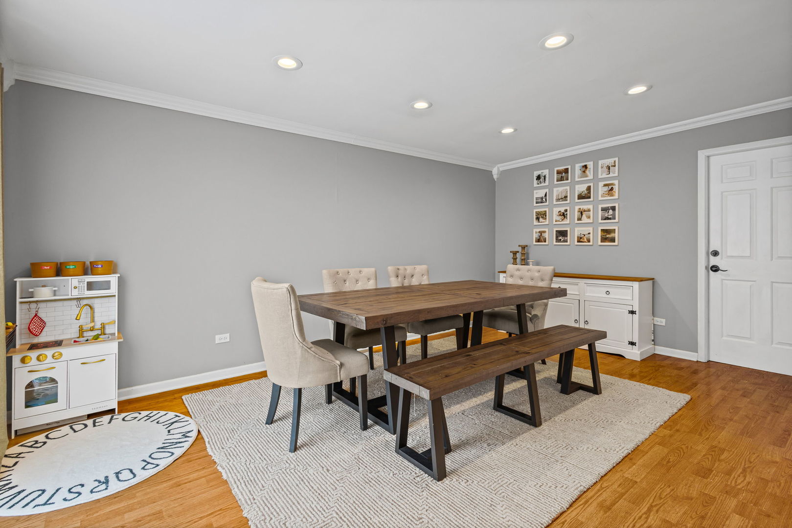 42 W Taylor Road