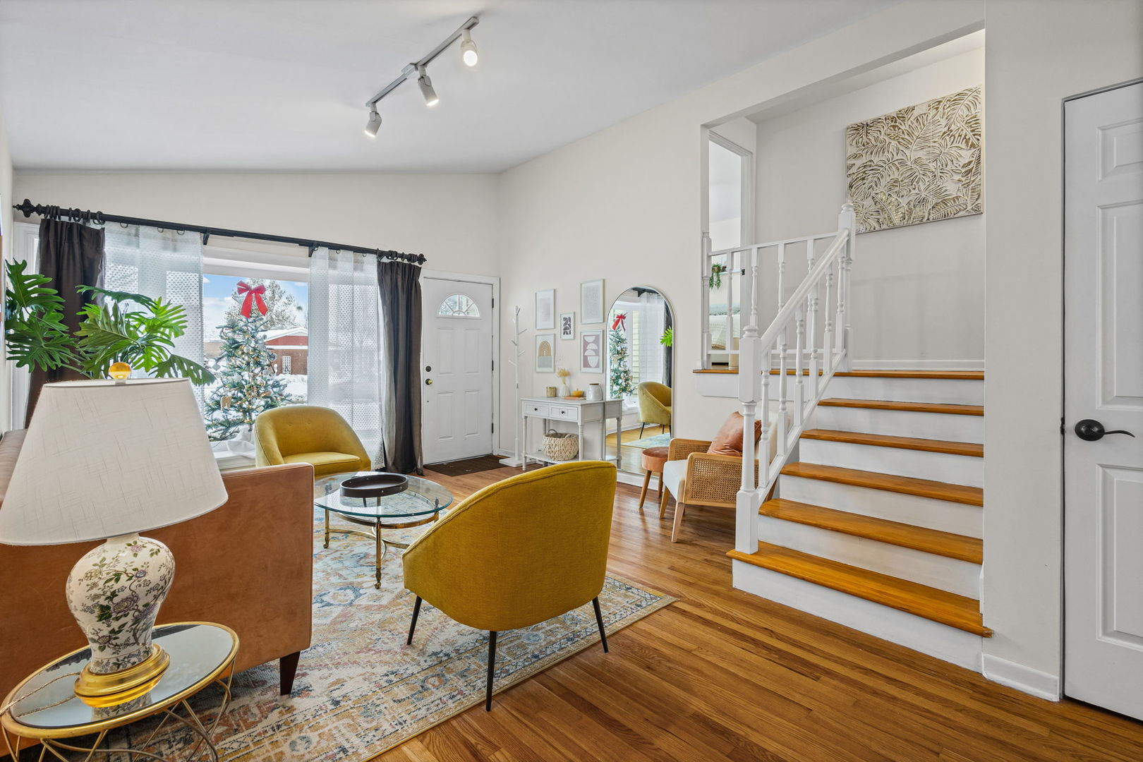 42 W Taylor Road