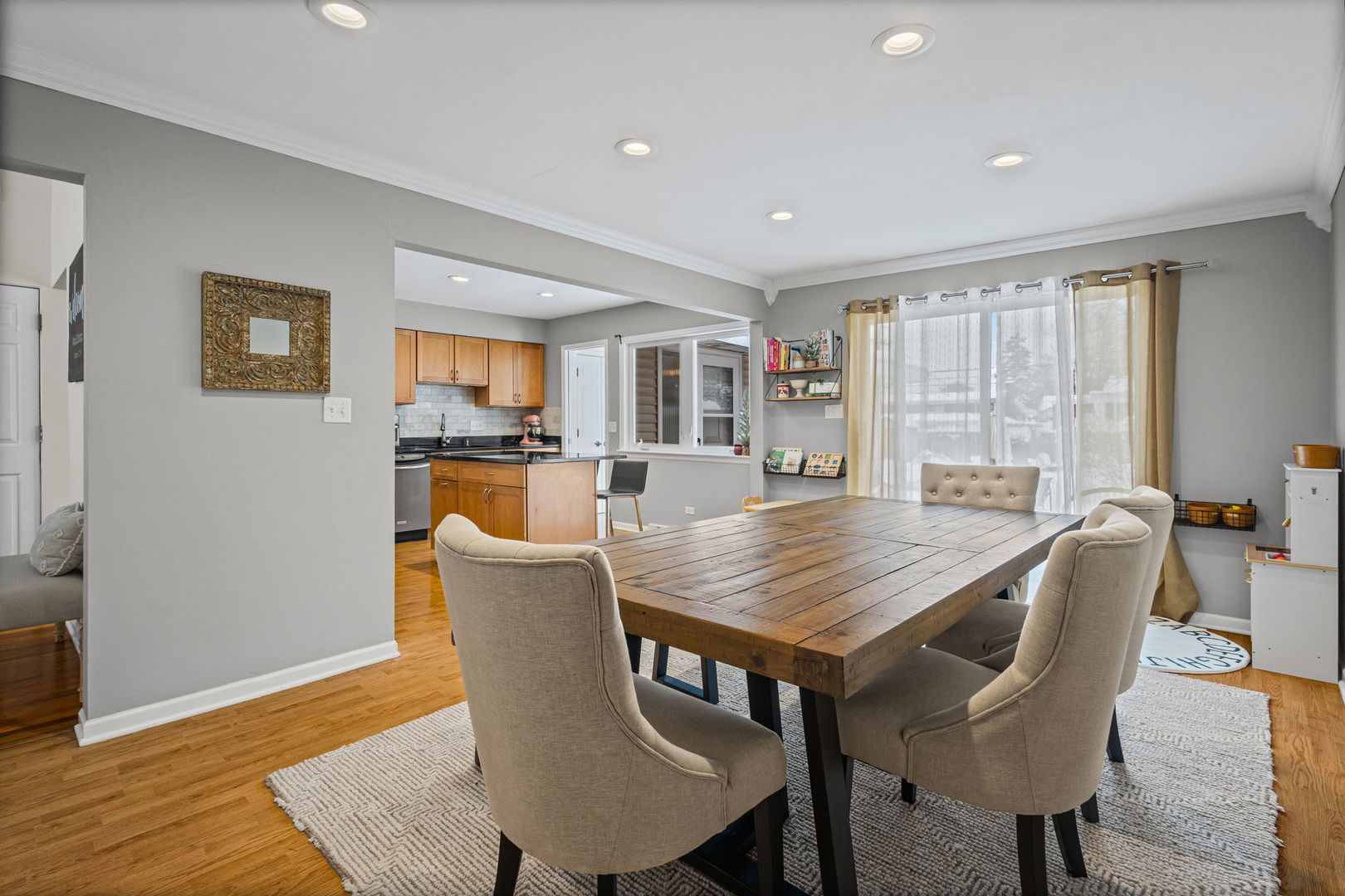 42 W Taylor Road