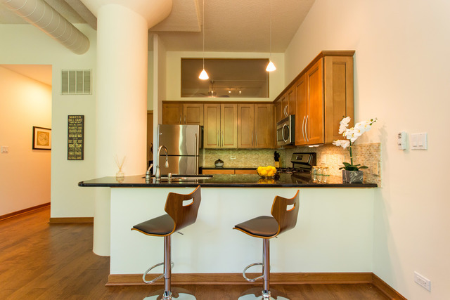 812 W Van Buren Street Unit: 2D
