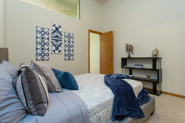 812 W Van Buren Street Unit: 2D