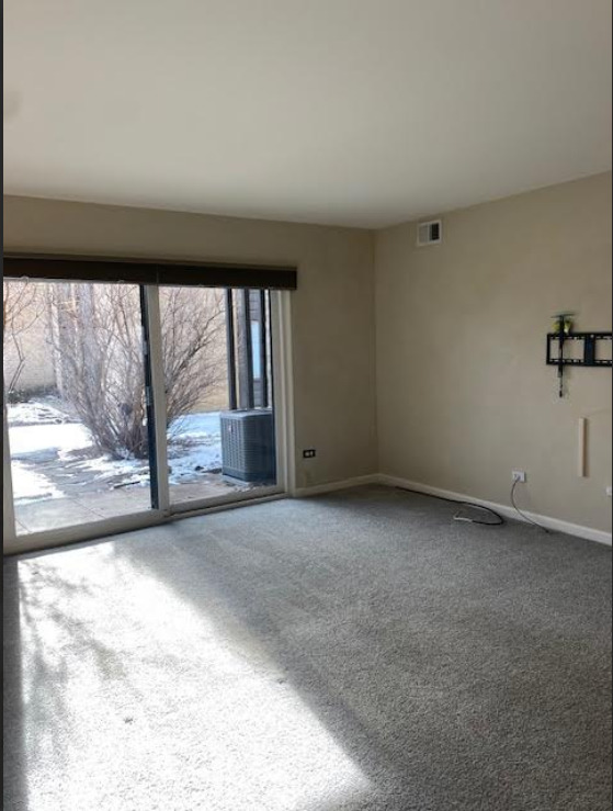 6174 KNOLL LANE Court Unit: 101
