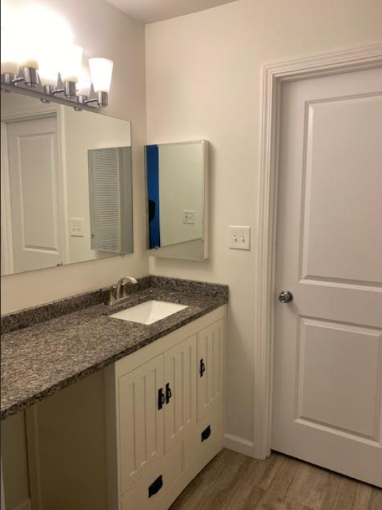 6174 KNOLL LANE Court Unit: 101