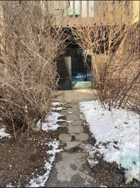 6174 KNOLL LANE Court Unit: 101