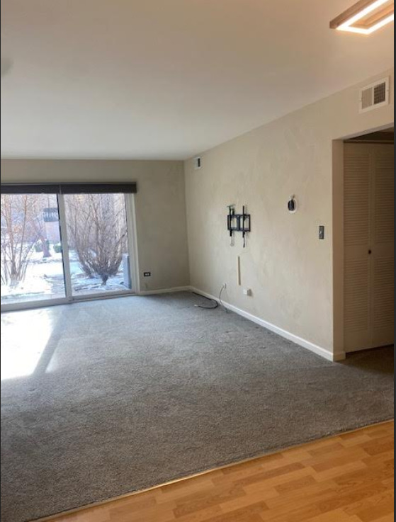 6174 KNOLL LANE Court Unit: 101