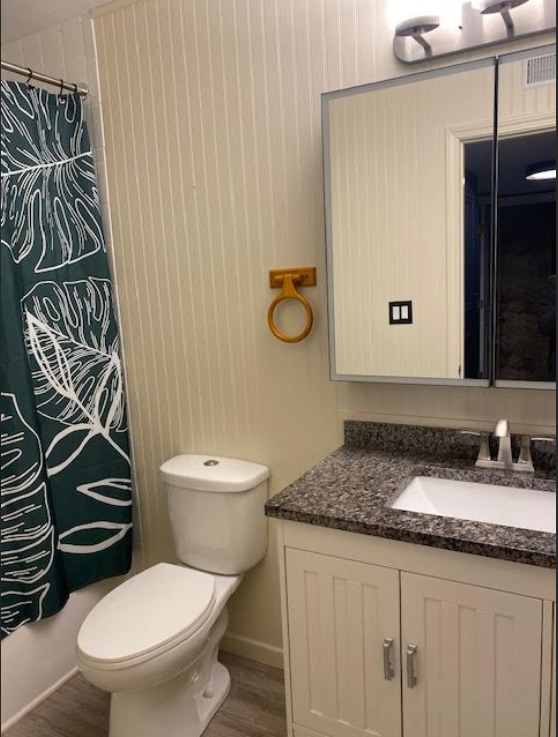 6174 KNOLL LANE Court Unit: 101