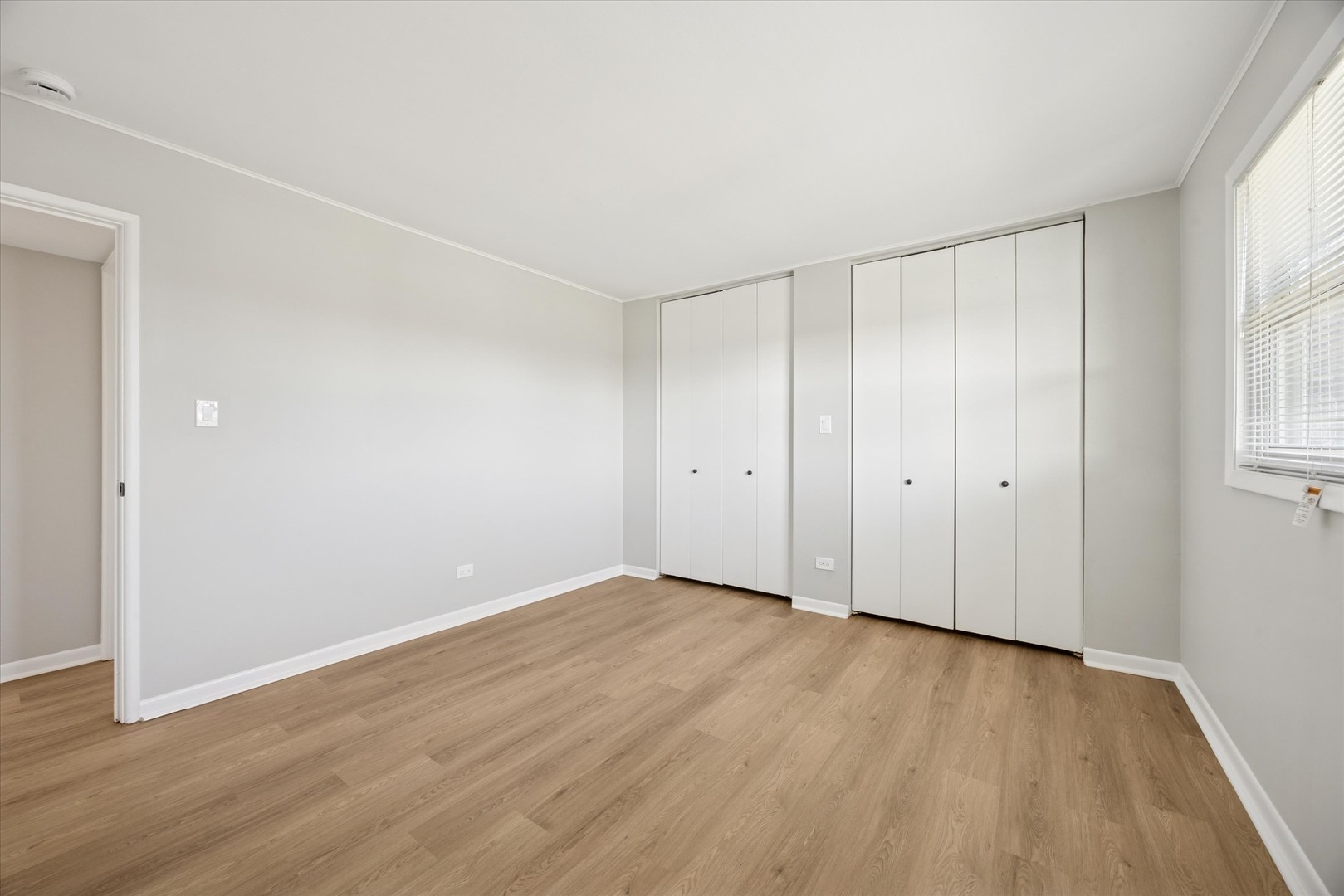 11036 KILPATRICK Avenue Unit: 3NE