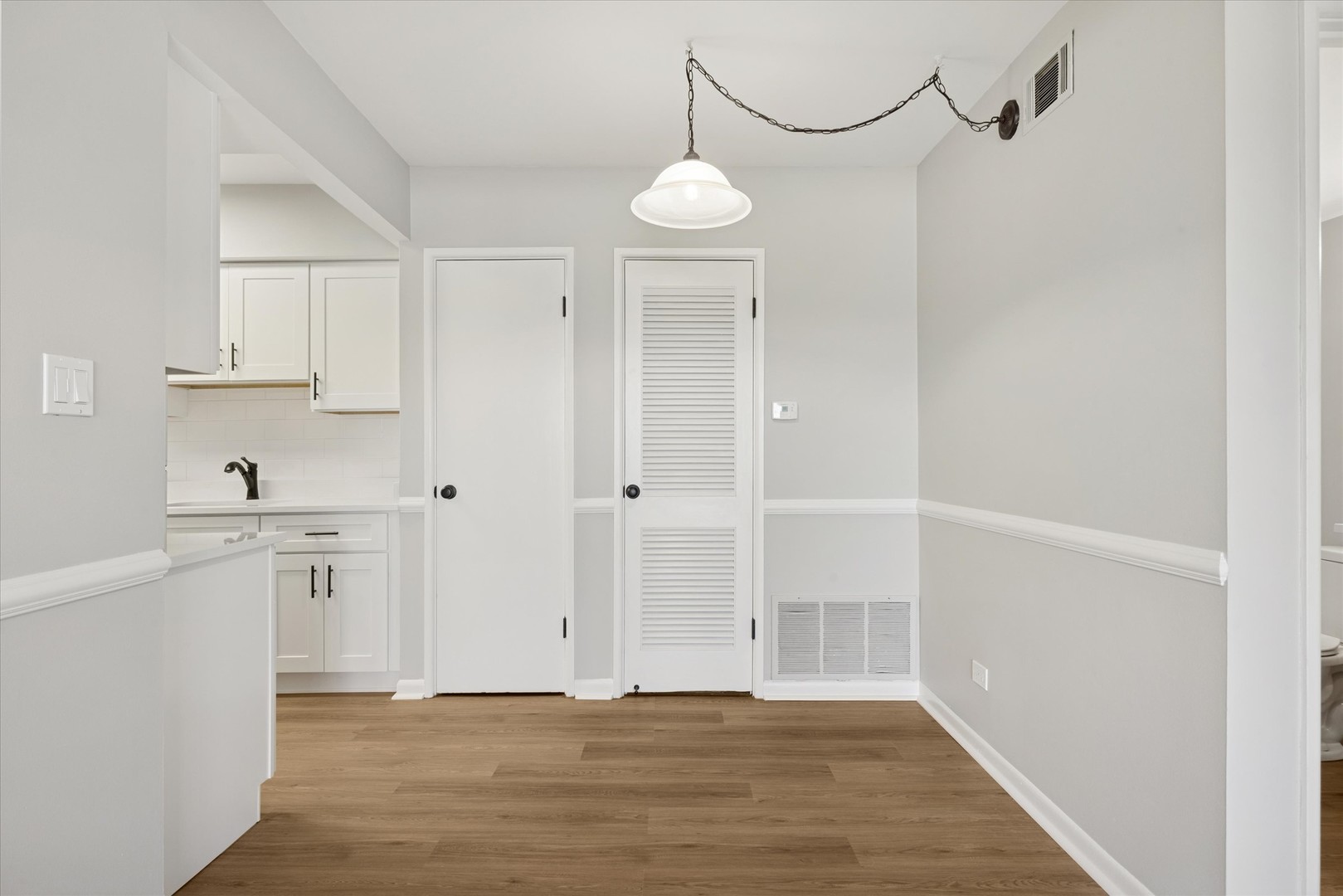 11036 KILPATRICK Avenue Unit: 3NE