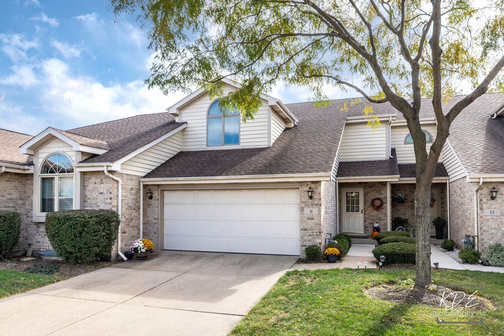 11 Warner Circle
