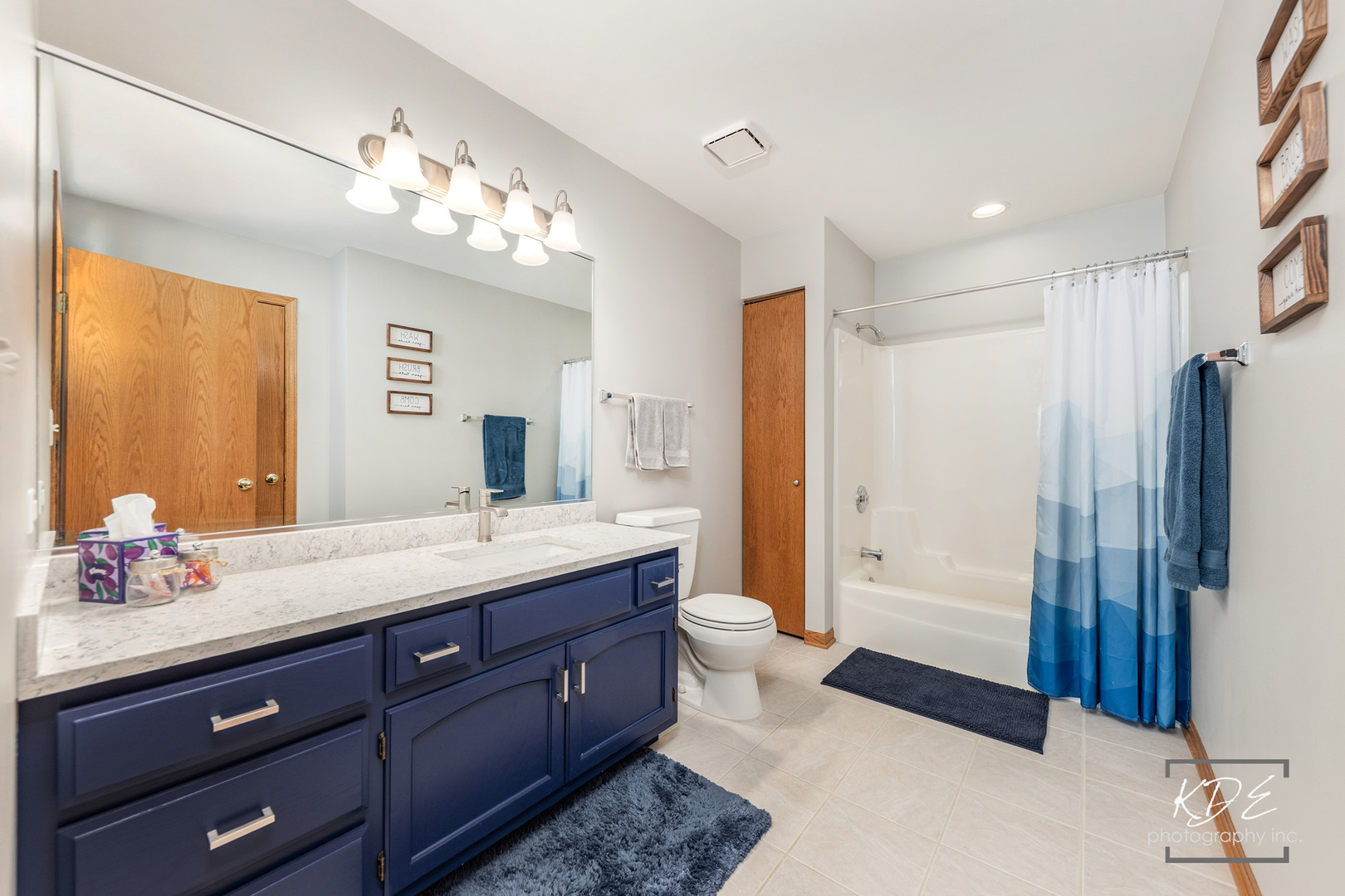 11 Warner Circle