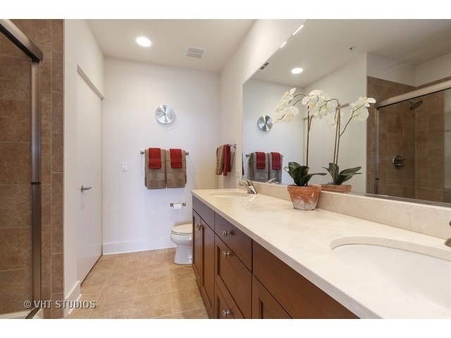 450 VILLAGE CENTER Drive Unit: 413