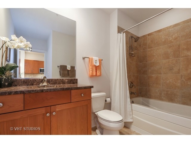 450 VILLAGE CENTER Drive Unit: 413