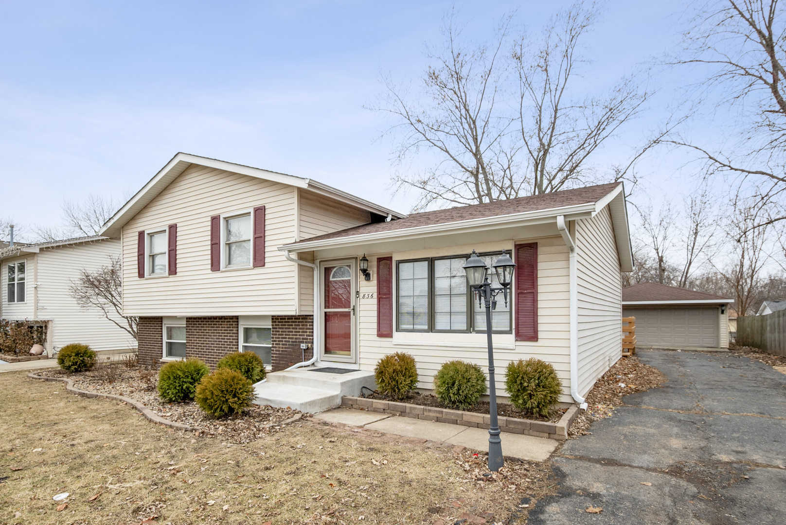 836 Lily Cache Lane