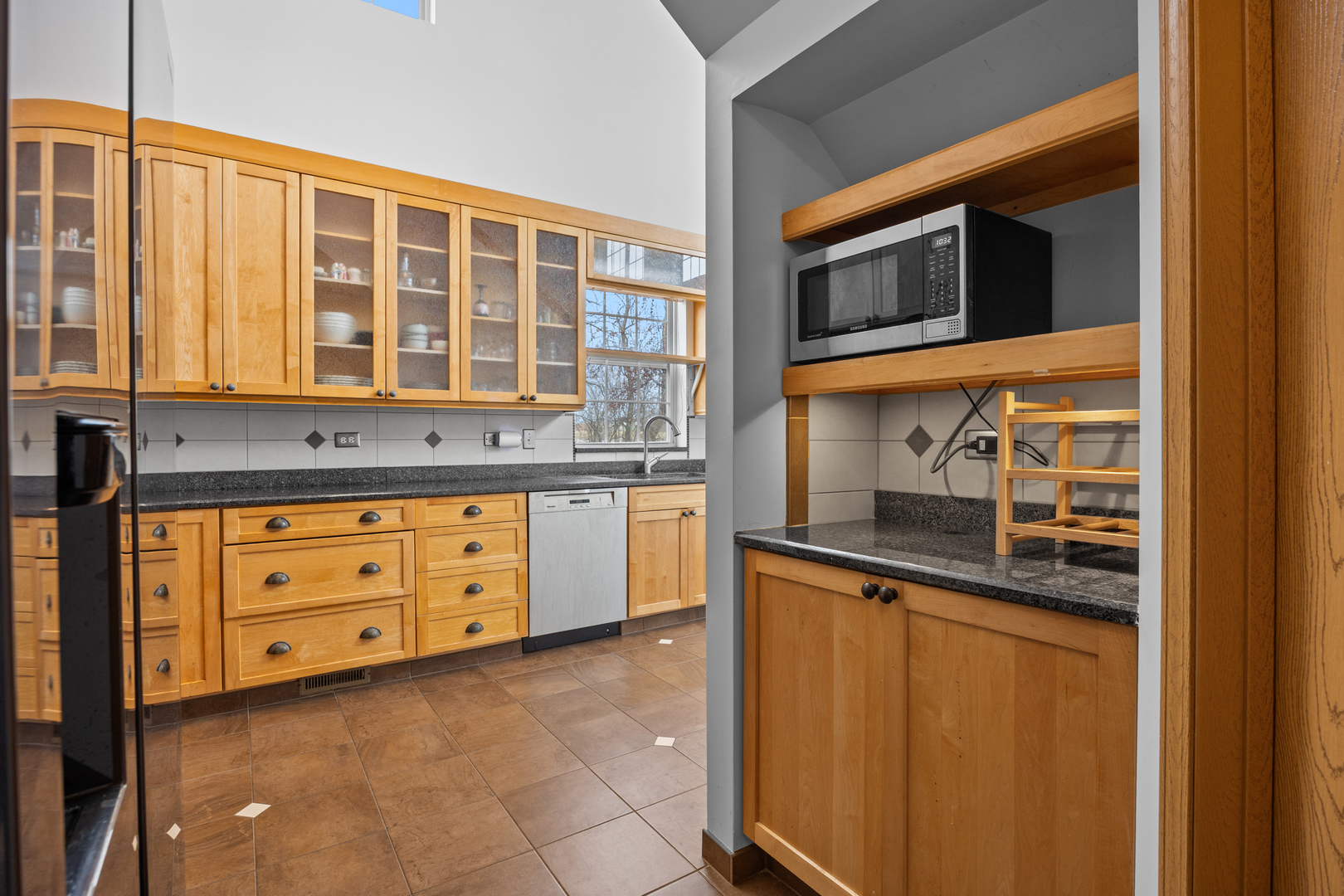 192 Brompton Lane Unit: B