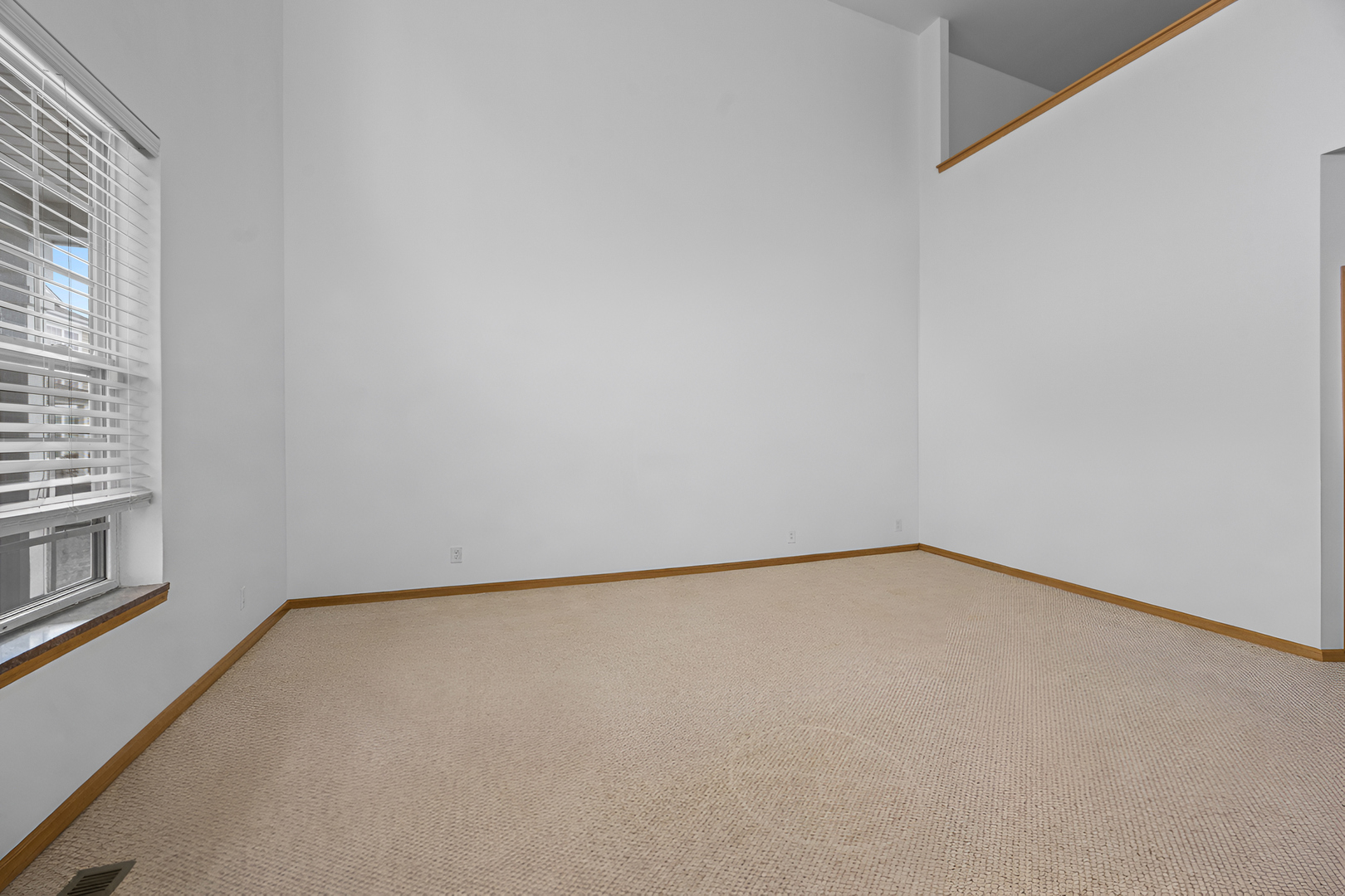 192 Brompton Lane Unit: B