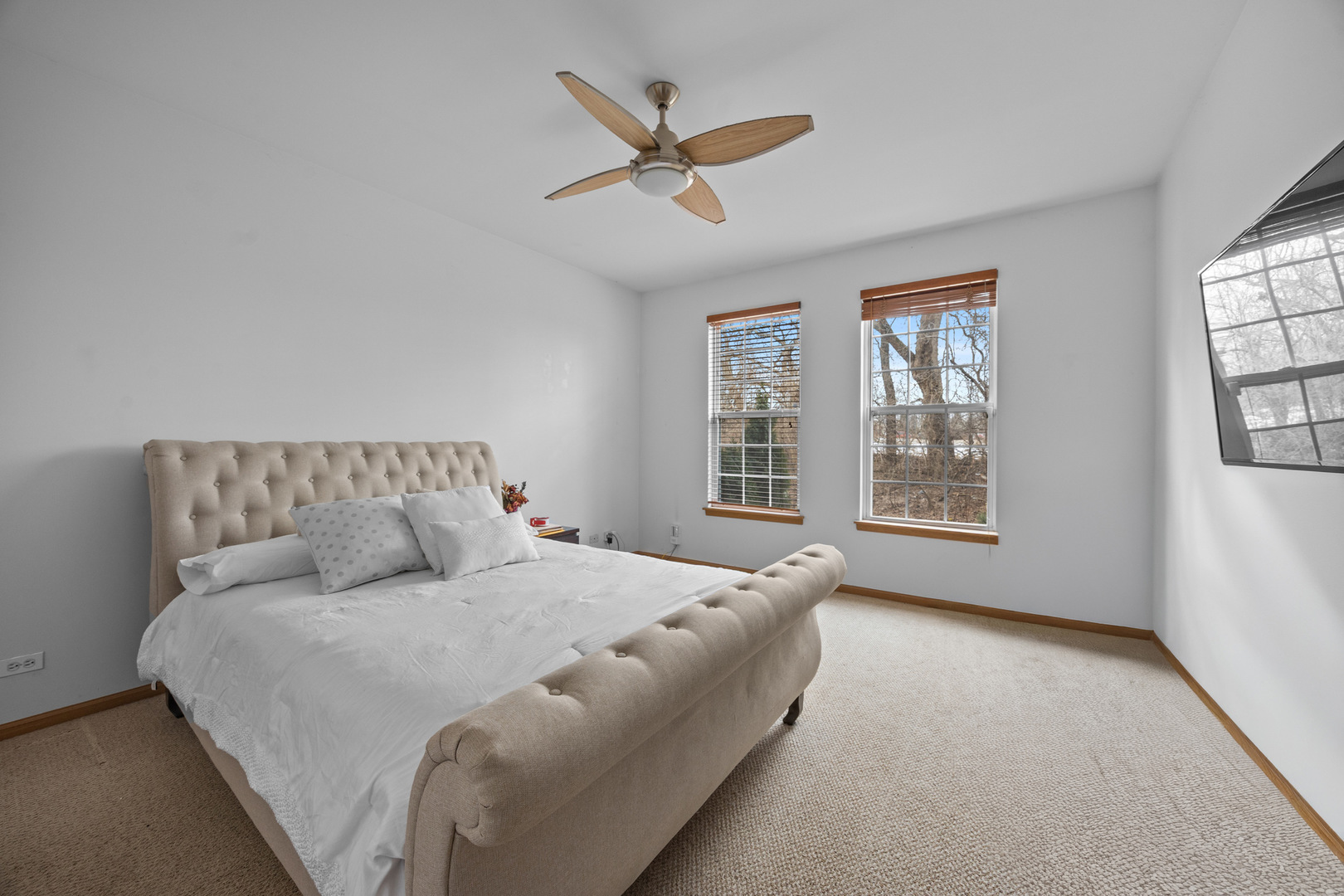 192 Brompton Lane Unit: B