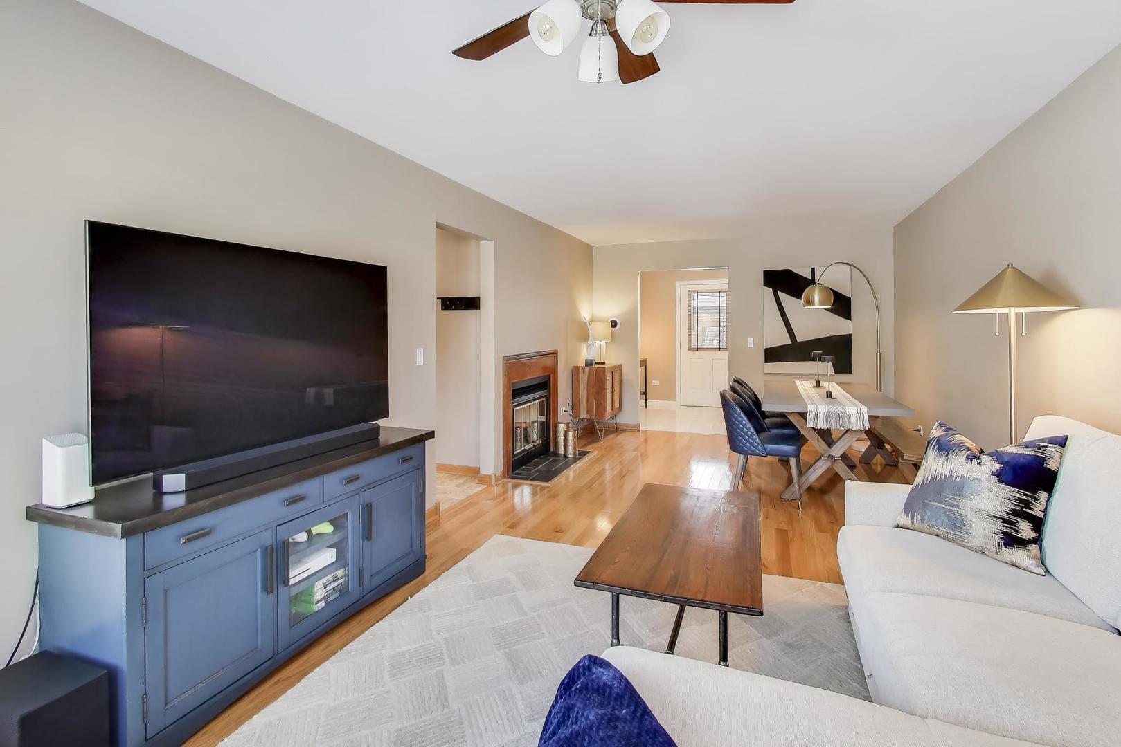 3017 Carlton Court