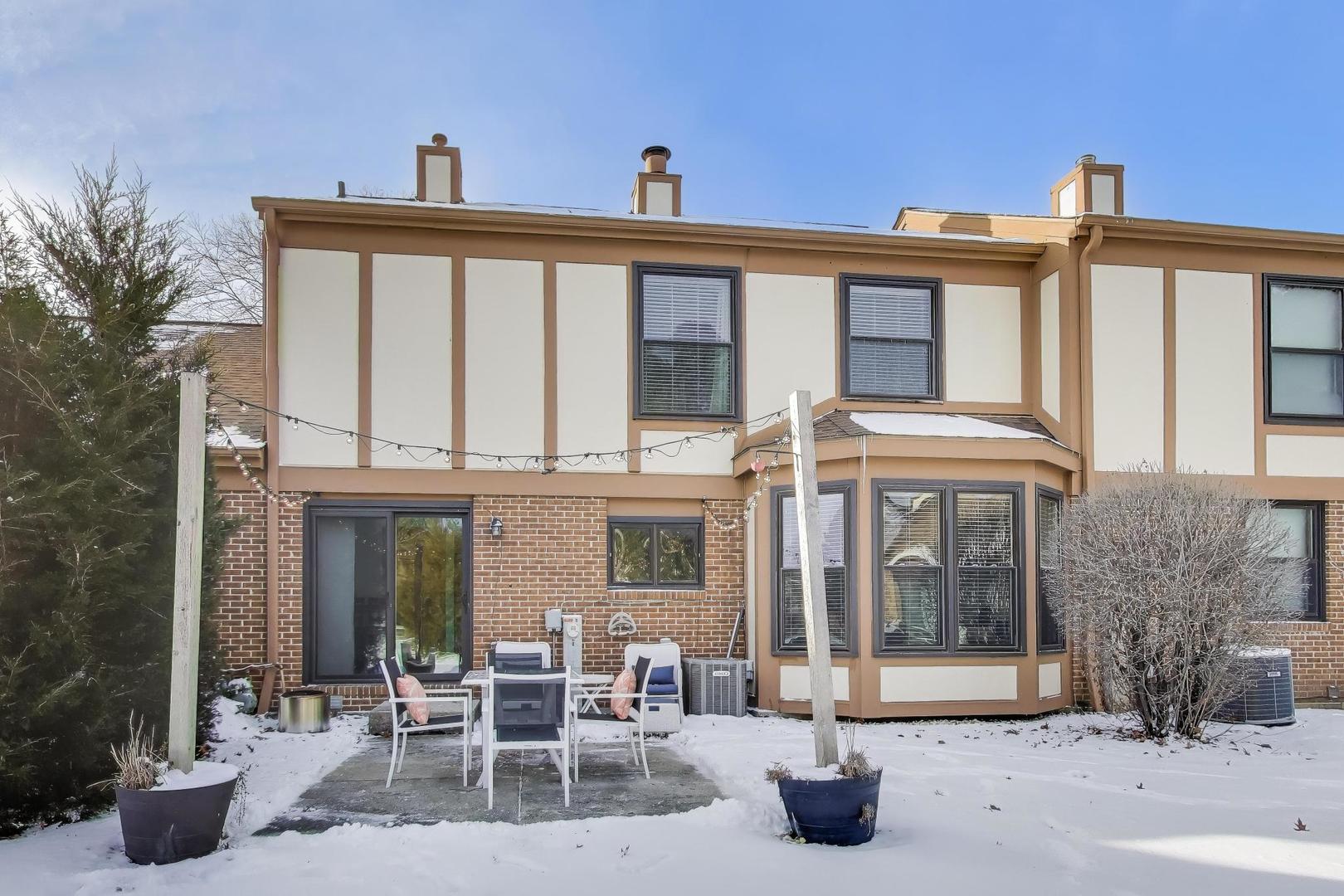 3017 Carlton Court