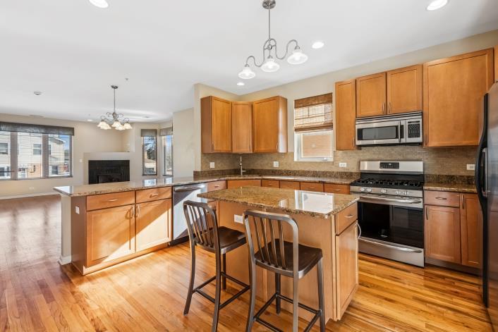 8900 31st Street Unit: 8