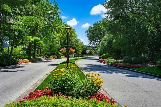 1401 Burr Oak Road Unit: 105B