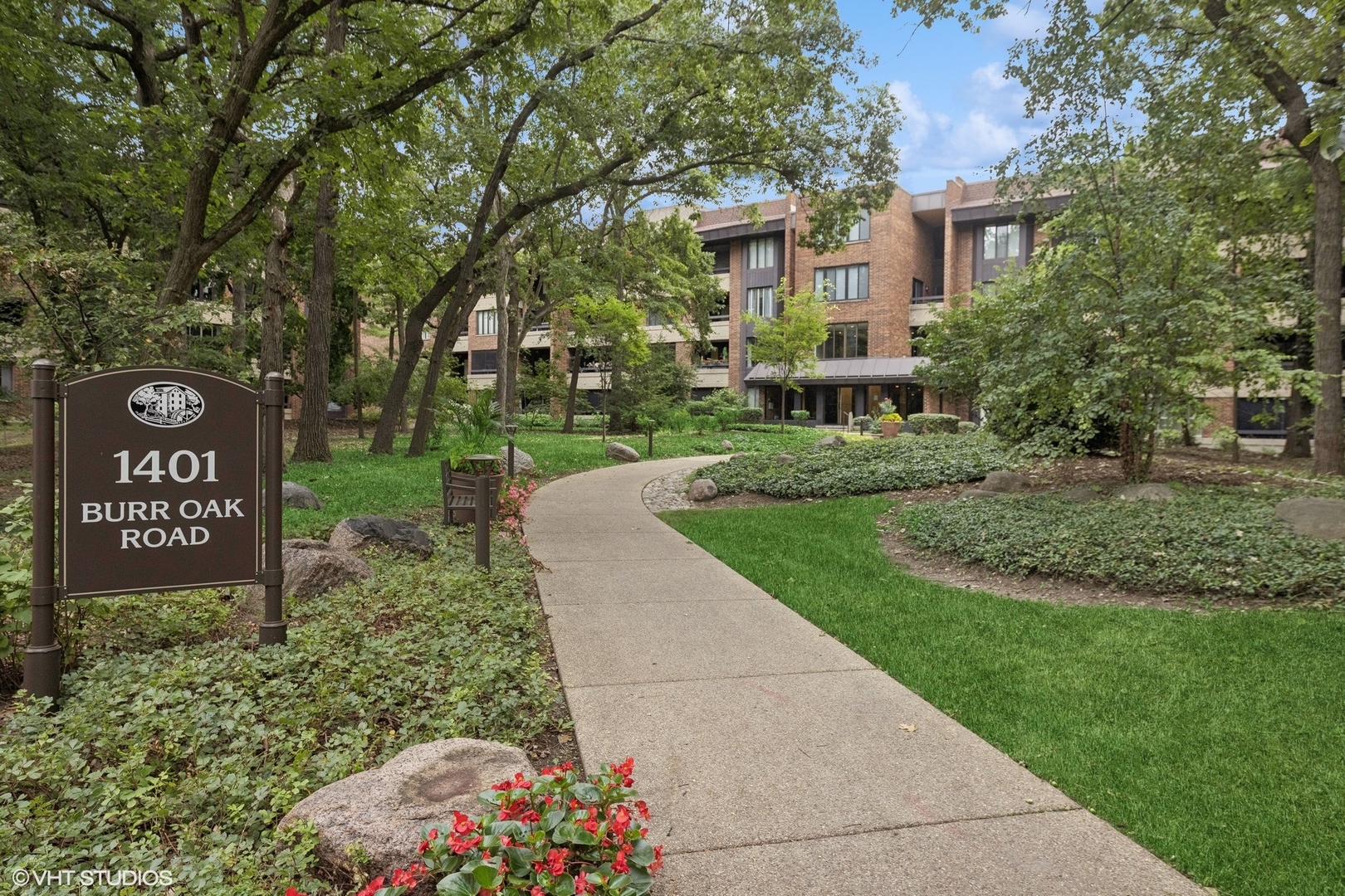 1401 Burr Oak Road Unit: 105B