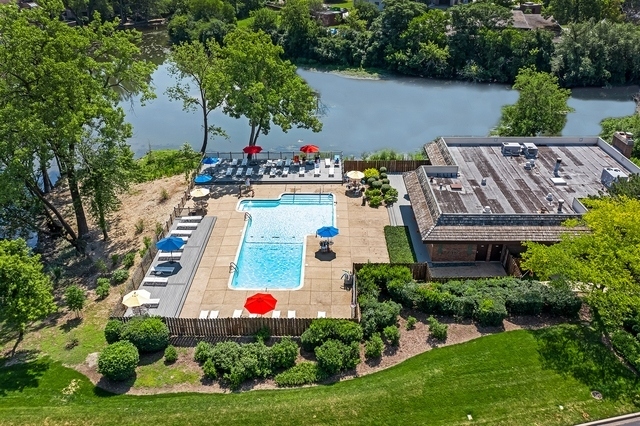 1401 Burr Oak Road Unit: 105B