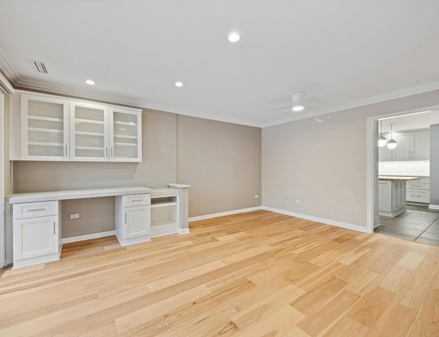 1401 Burr Oak Road Unit: 105B