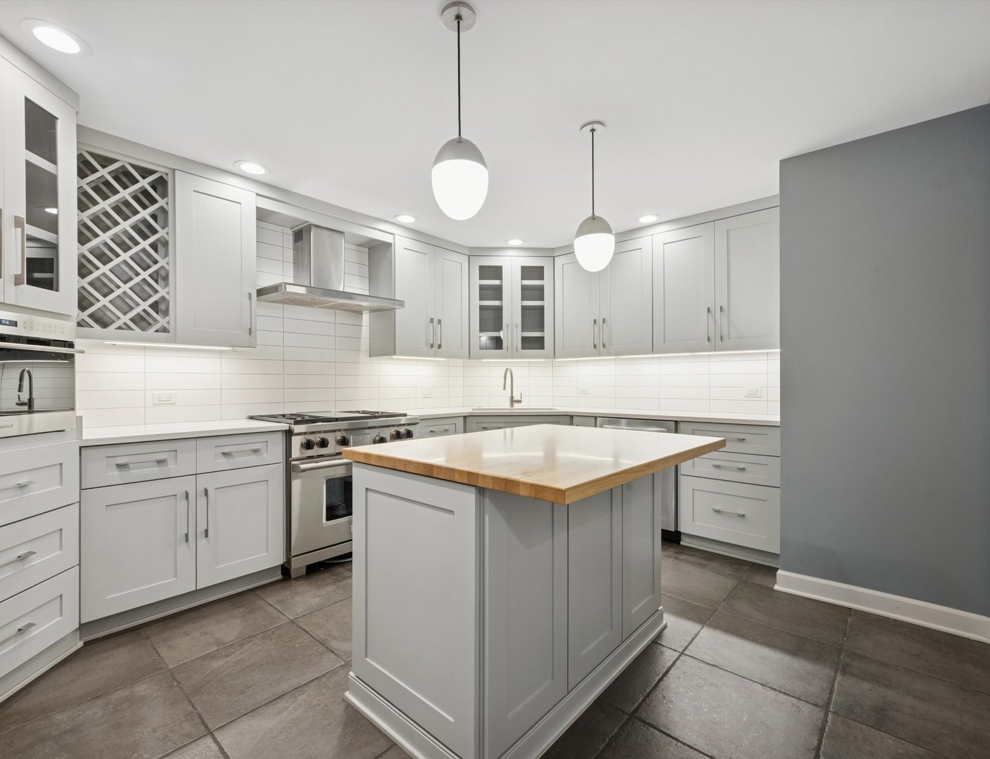 1401 Burr Oak Road Unit: 105B