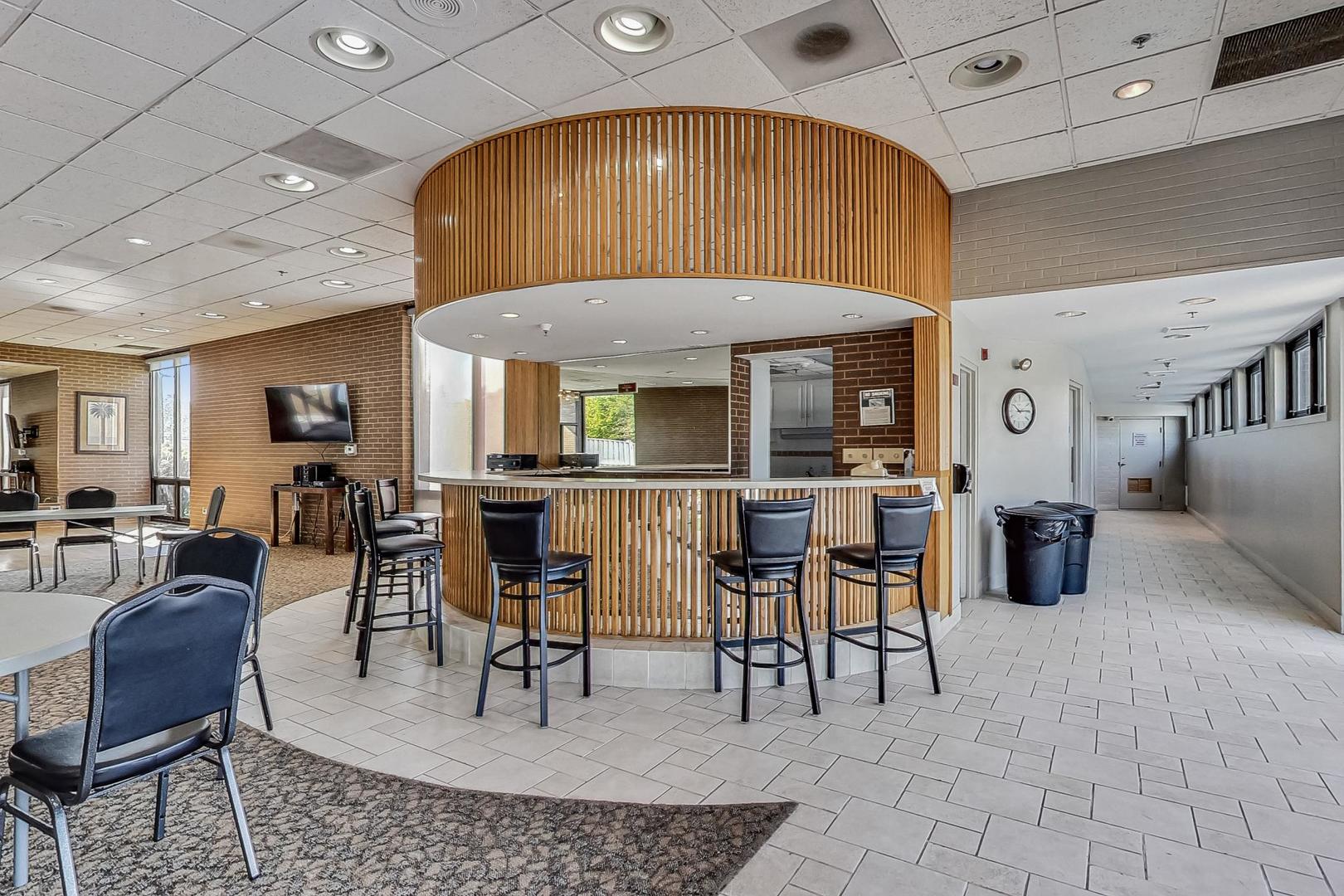 6340 Americana Drive Unit: 904