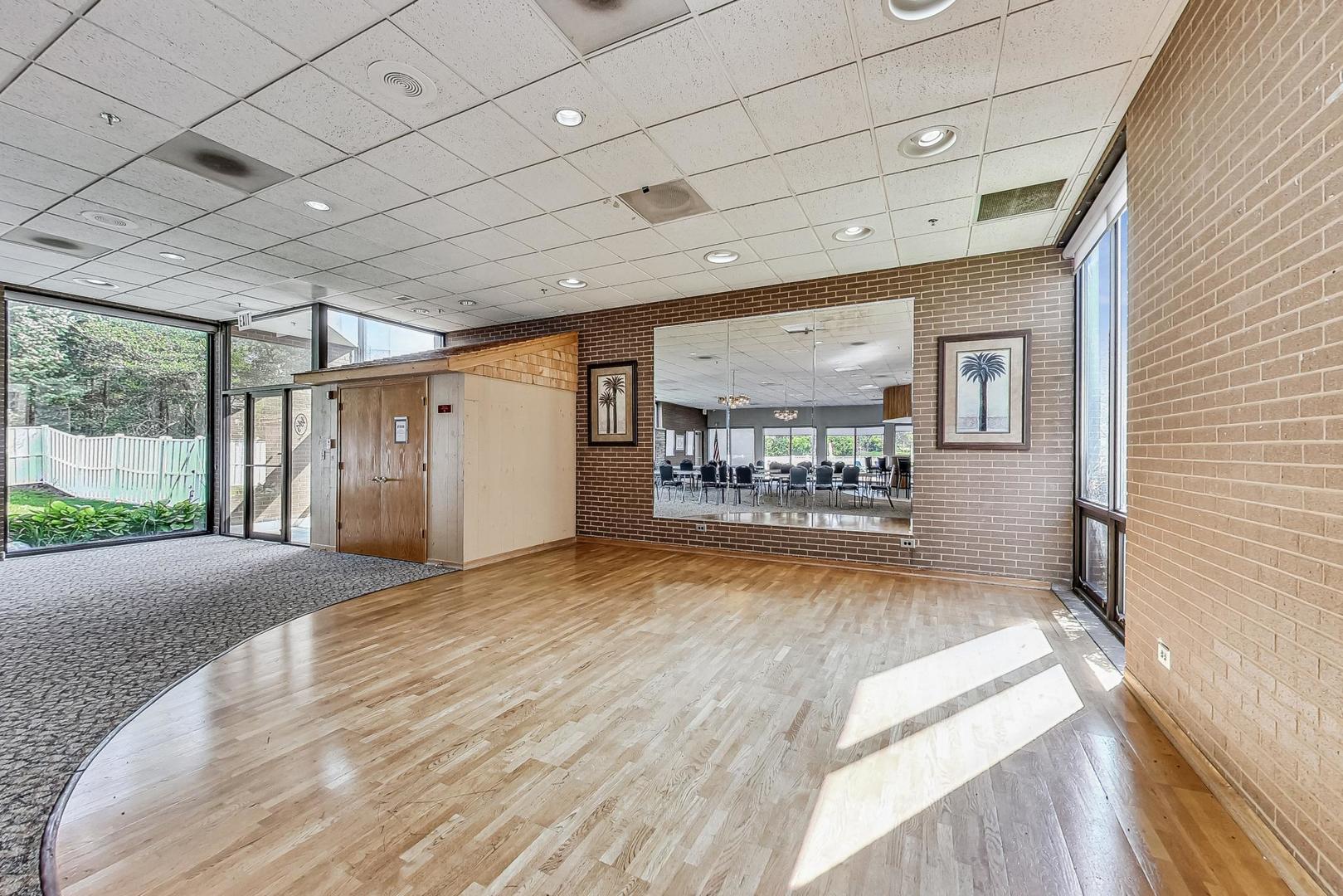 6340 Americana Drive Unit: 904