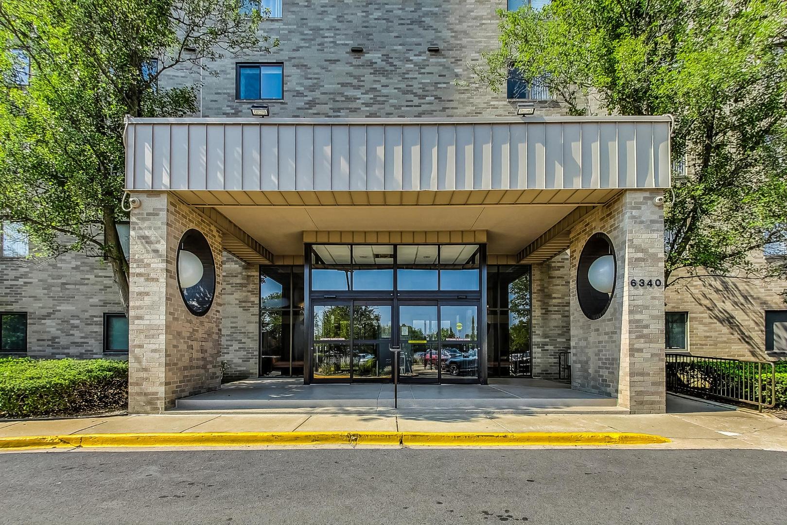 6340 Americana Drive Unit: 904