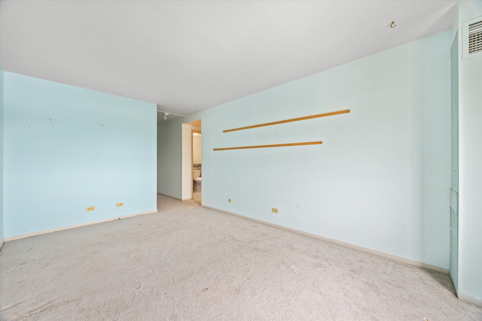 6340 Americana Drive Unit: 904
