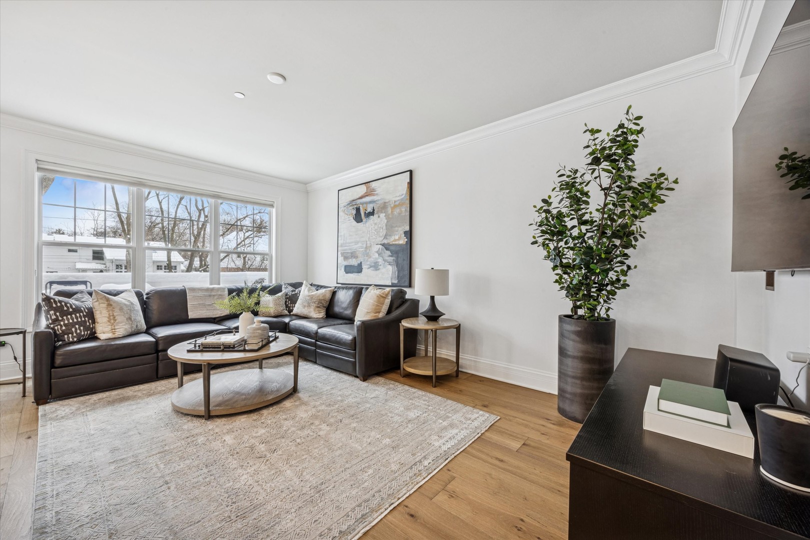 86 W KENNEDY Lane