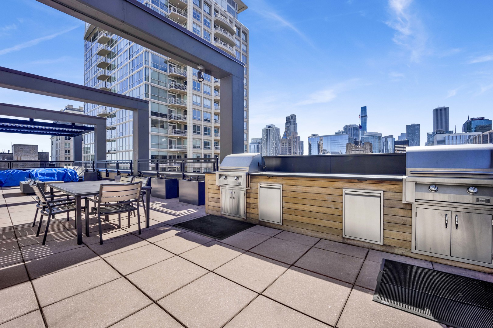 247 E CHESTNUT Street Unit: 1201