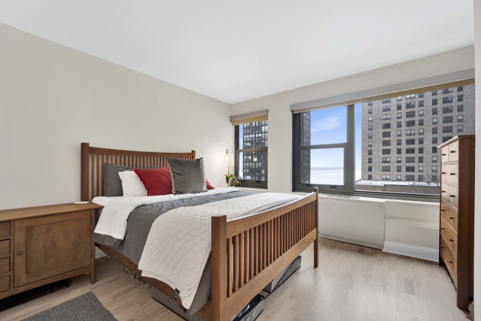 247 E CHESTNUT Street Unit: 1201