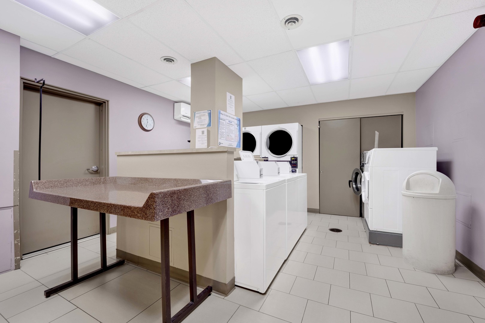 247 E CHESTNUT Street Unit: 1201
